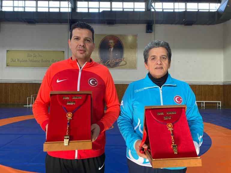 Güreş hakemliği yapan ve altın düdük ödülü alan dünyadaki 3 baba-oğuldan biri Yücel Ailesi