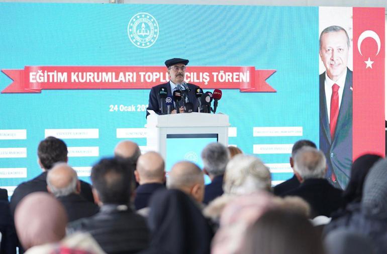 Bakan Tekin, Elazığda öğrencilerle buluştu