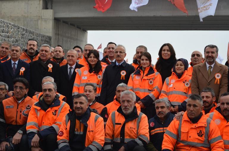 Bakan Uraloğlu: Elazığ- Harput İl Yolu ile yıllık 65 milyon lira tasarruf edeceğiz