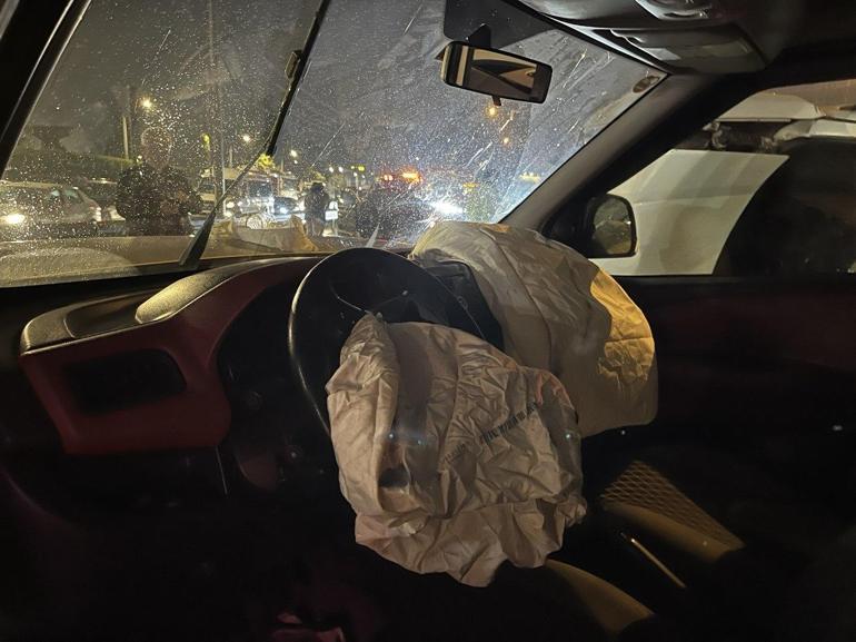 Ters yönde ilerleyen alkollü sürücü zincirleme kazaya neden oldu: 4 yaralı