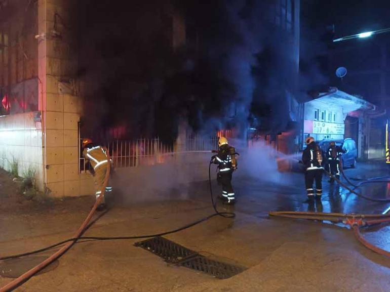Bursada, 3 katlı tekstil atölyesinde yangın