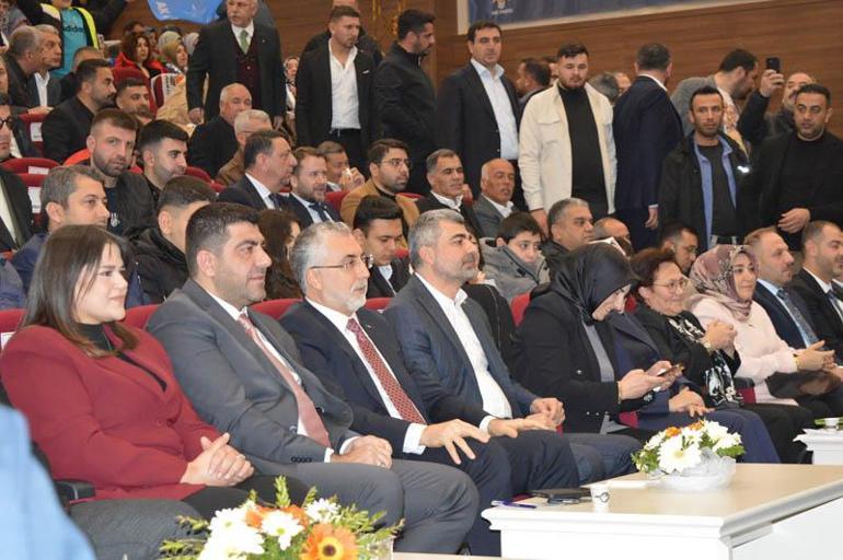 Bakan Işıkhan: 1 yılda 800 binden fazla kadının işe yerleşmesini sağladık