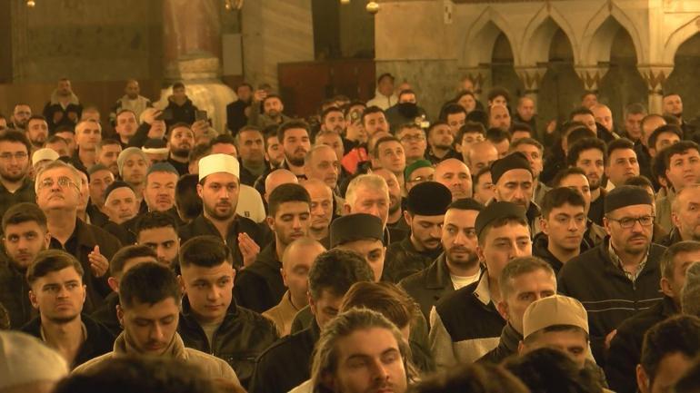 Miraç Kandili Eyüpsultan ve Ayasofya camilerinde idrak edildi