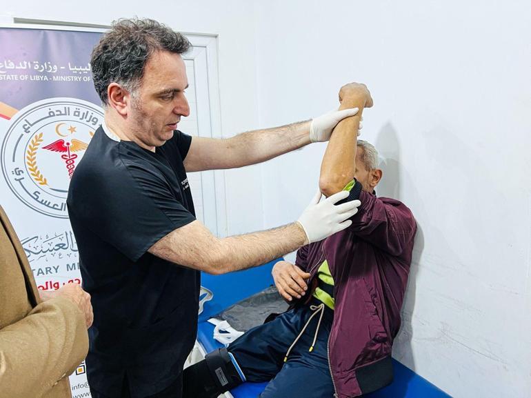 Türk doktor, Libya’da düzenlenen seminerde deneyimlerini paylaştı