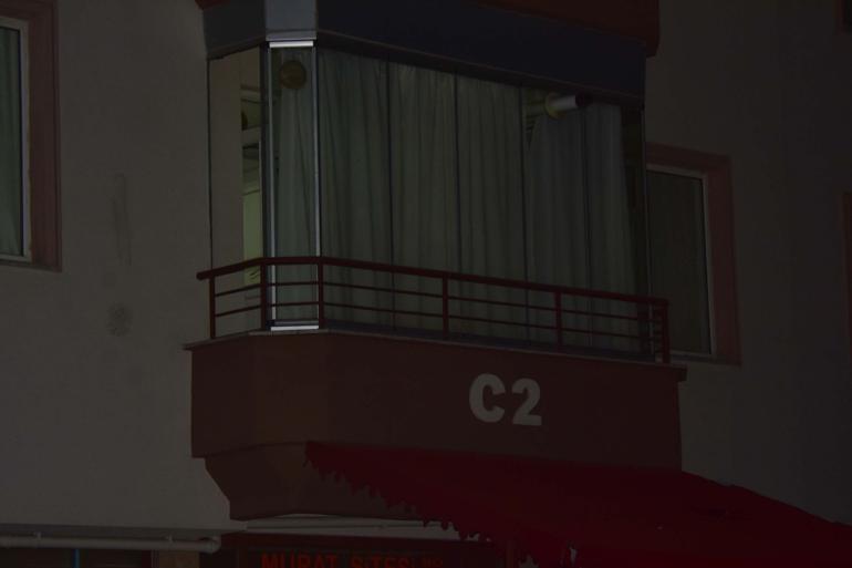 Aile içi tartışmasında katliam yaptı: Anne, baba ve kardeşini öldürüp, intihar etti