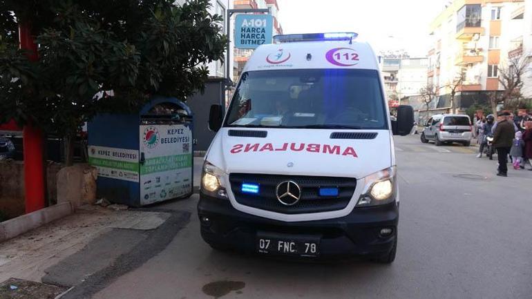 Yangında mahsur kalan komşuları için gözyaşı döktü