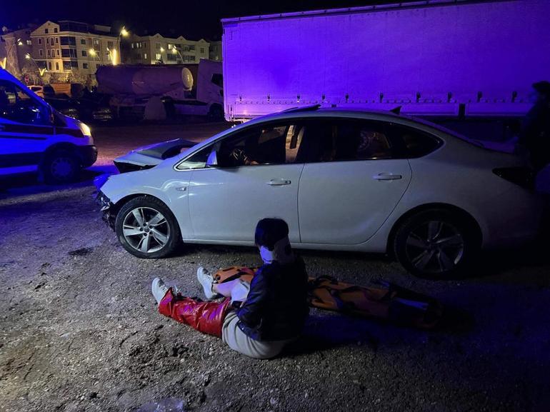 Nevşehirde iki araca çarpan otomobil sürücüsü kaçtı: 5 yaralı