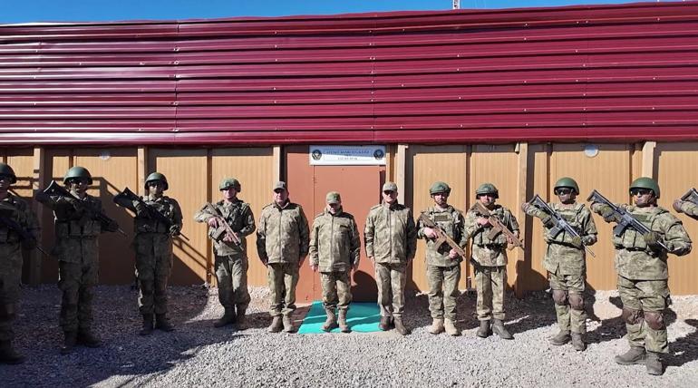 Orgeneral Bayraktaroğlu, Pençe Kaplan ve Pençe Kilit bölgelerinde incelemelerde bulundu