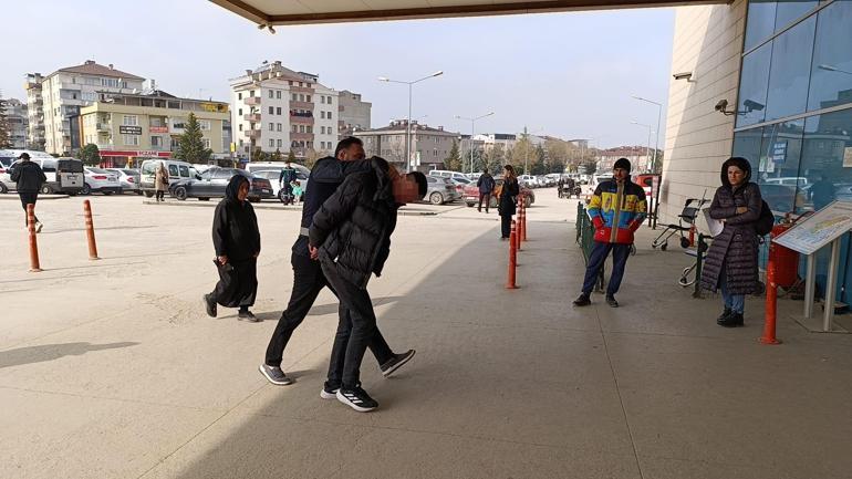 İnegölde alıkoydukları gencin annesinden 30 bin TL isteyen 3 kişi, adli kontrol şartıyla serbest bırakıldı