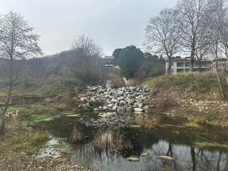 Yalova’da içme suyundaki köpüklenmeye ilişkin soruşturma; muhtarın aracının görüntüsü ortaya çıktı