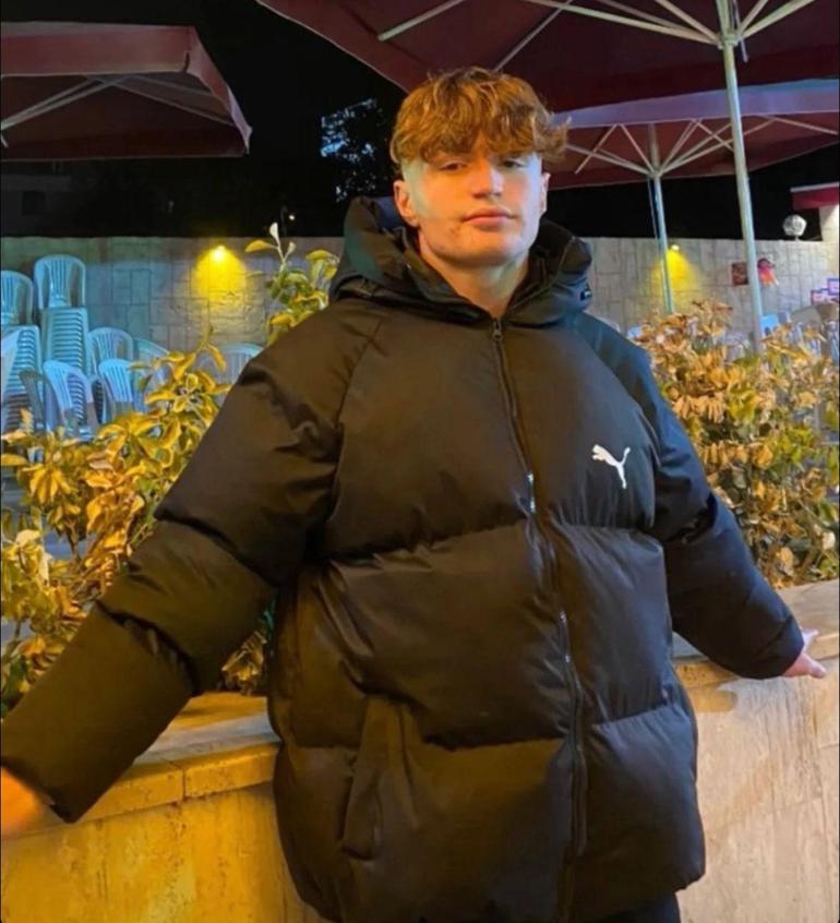 Arnavutköyde kavga ettiği arkadaşını bıçaklayarak öldürdü