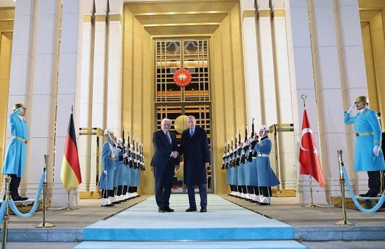 Cumhurbaşkanı Erdoğan, Alman mevkidaşı Steinmeier ile bir araya geldi