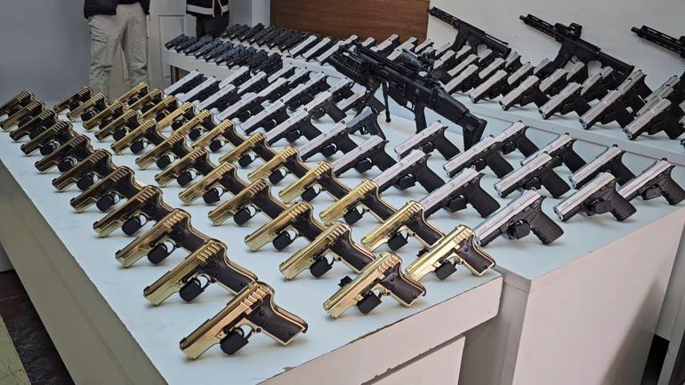 İstanbulda silah imalatı ve ticareti yapanlara operasyon: 3 gözaltı