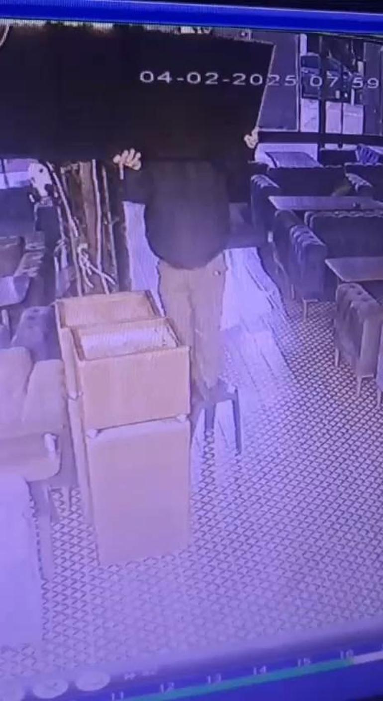Sultangazi’de kafeyi 4 kez soyan hırsızın yüzde 70 zihinsel engelli olduğu belirlendi