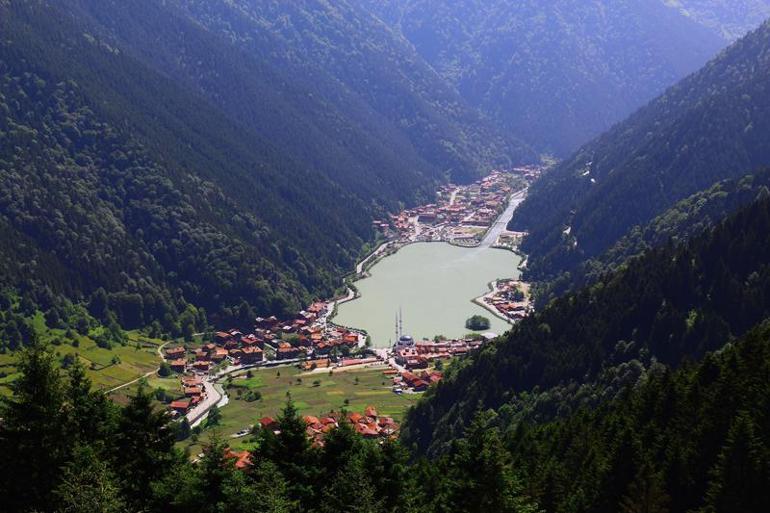 Uzungölde denetimler sıklaştı; eksik belgeli 169 turizm tesisinden 70i mühürlendi