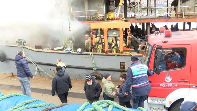 Rumeli Feneri’nde balıkçı teknesinde yangın
