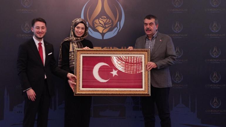Milli Eğitim Bakanı Tekin: Biz kendimize özgü bir model ürettik