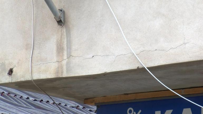 Tuzlada tahliye edilen 4 katlı bina belediye ekipleri tarafından mühürlendi