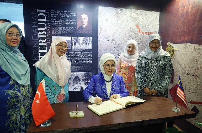 Emine Erdoğan, Kuala Lumpur Perdana Botanik Bahçesini ziyaret etti