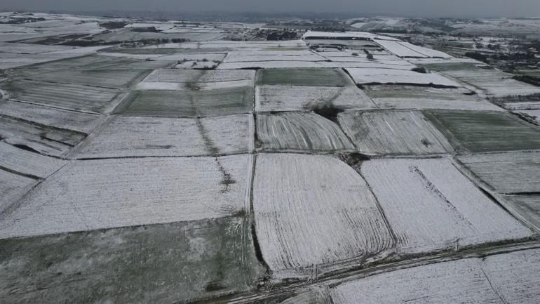 Arnavutköy beyaza büründü
