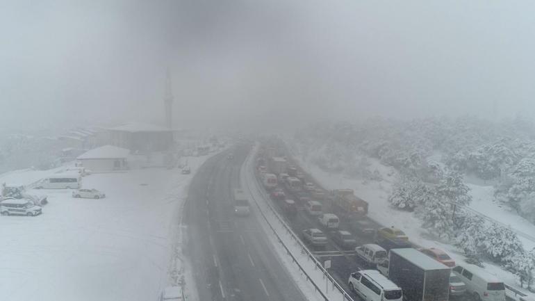Arnavutköy beyaza büründü
