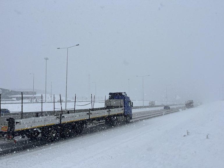 Kocaelide kar yağışı