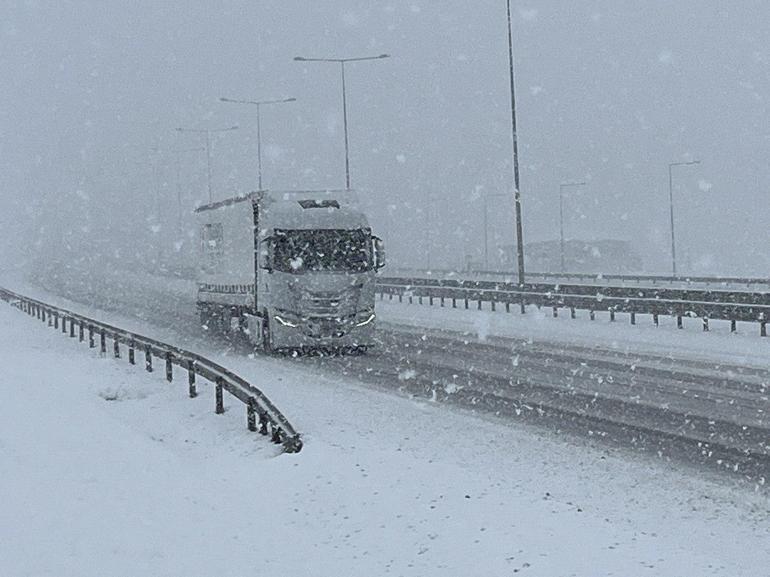 Kocaelide kar yağışı