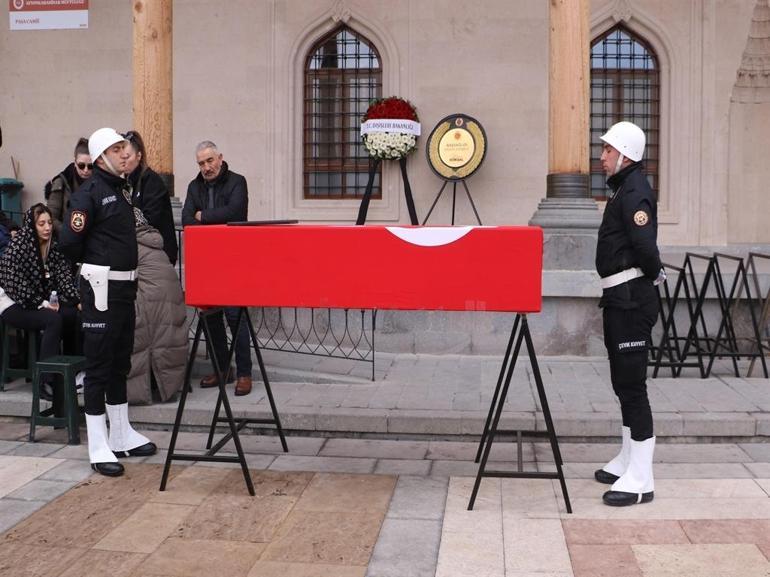 İspanyada yaşamını yitiren polis memuru, Afyonda toprağa verildi