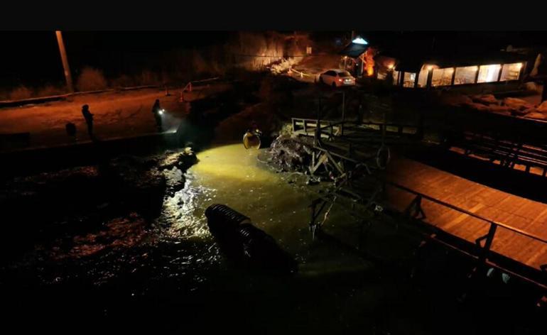 Çanakkalede sağanak nedeniyle köprü çöktü