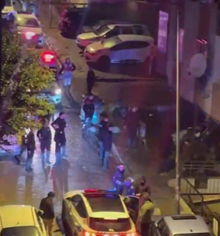 Bahçelievlerde iki aile arasında çıkan döner bıçaklı kavga kamerada