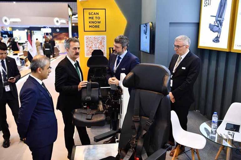 Savunma Sanayii Başkanı Görgün IDEX 2025te temaslarını sürdürüyor