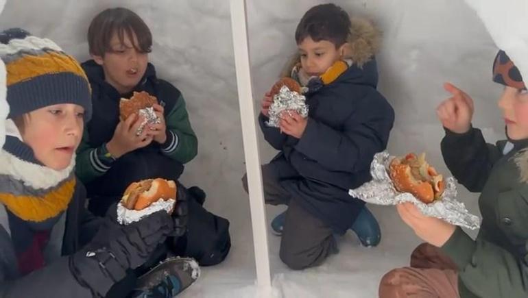 Eyüpsultan’da Eskimolara özenip iglo ev yaptılar