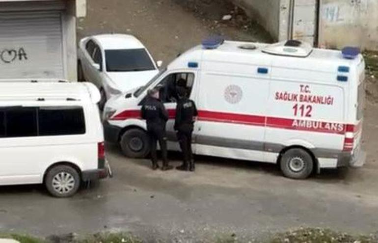 Avcılarda evinin camlarını silerken 3üncü kattan düştü