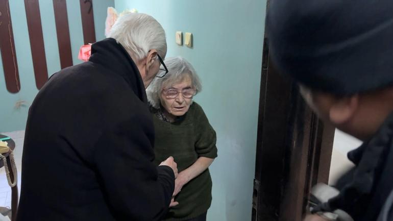 Avcılarda kapıda kaldı itfaiyeyi çağırdı  Bu kadar gürültüyü nasıl duymazsın diye eşine sitem etti