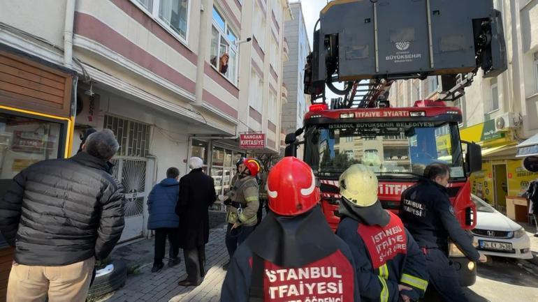 Avcılarda kapıda kaldı itfaiyeyi çağırdı  Bu kadar gürültüyü nasıl duymazsın diye eşine sitem etti