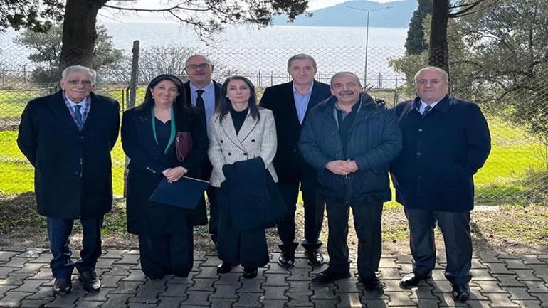 İmralı Heyeti Taksimde basın açıklamasında bulundu