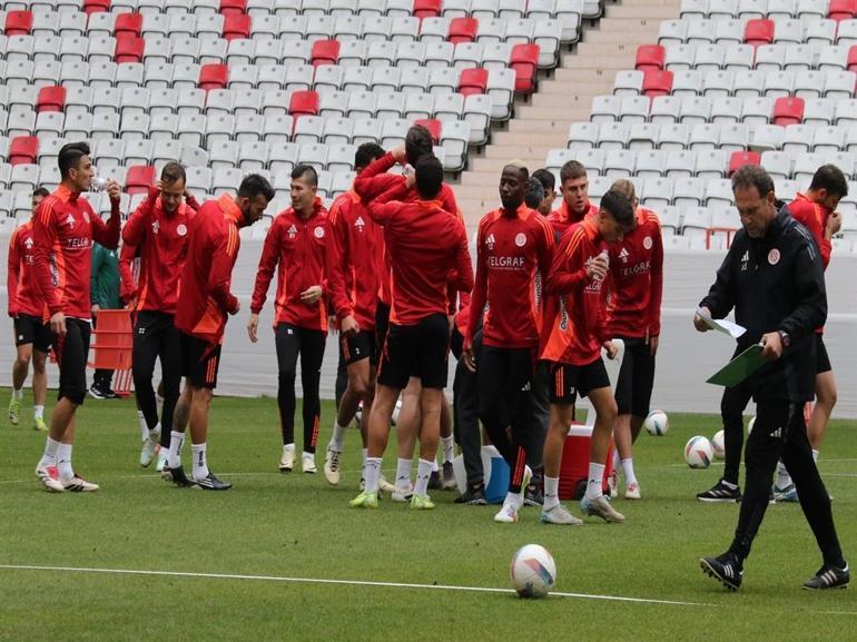 Emre Belözoğlu: Kalan 36 puanın her zerresine talibiz