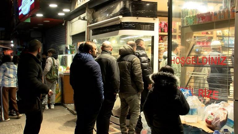 İstanbulda Ramazanın ilk sahurunda pide kuyruğu oluştu, davullar çalındı