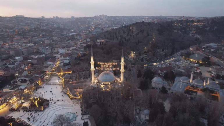 Eyüpsultan Camii ve çevresi iftar saati havadan görüntülendi