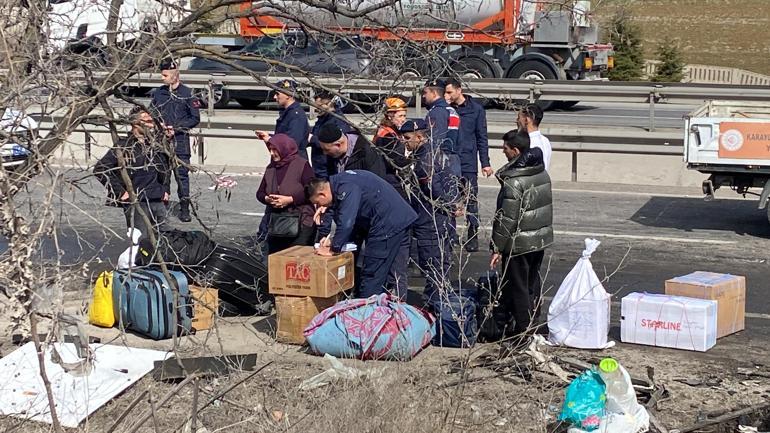 Bilecik’te TIR, yolcu otobüsüne çarptı; 11 yaralı