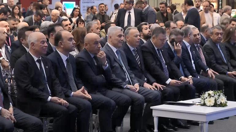 Bakan Bolat: Tekstil ihracatında 1 milyar 570 milyon doları 2 ayda aştık