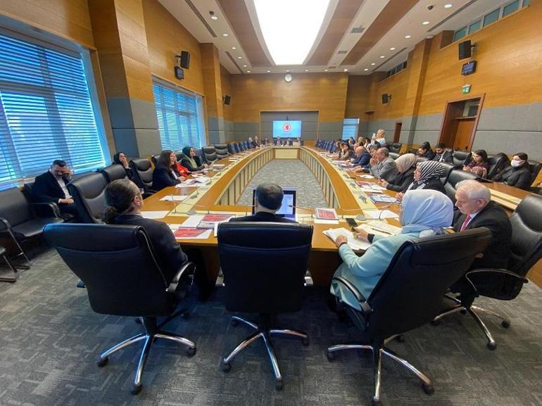 BTK Başkan Yardımcısı Gün: Aileler, çocuklarının internet ile ilgili yaşadığı sorunlardan haberdar değil