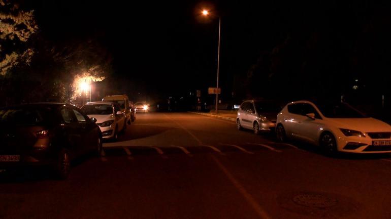 Küçükçekmece’de araçtan cephanelik çıktı: 18 yaşından küçük 4 şüpheli gözaltında