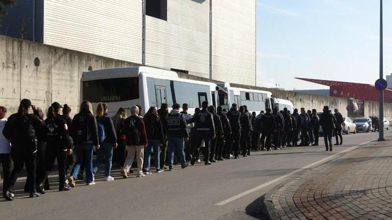 Sahte bungalov ilanıyla 120 milyon TLlik dolandırıcılık; 30 şüpheli adliyede