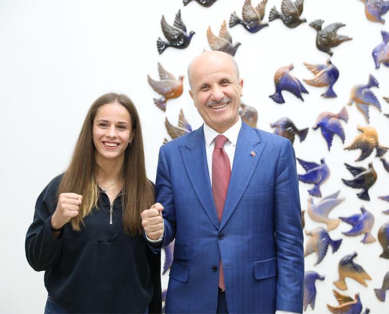 Kadınlar, 2023 yılında 24 bin 186 bilimsel yayına imza attı