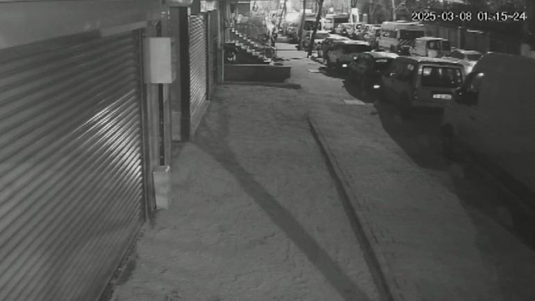 Bahçelievlerde bir kişinin hayatını kaybettiği silahlı saldırı kamerada