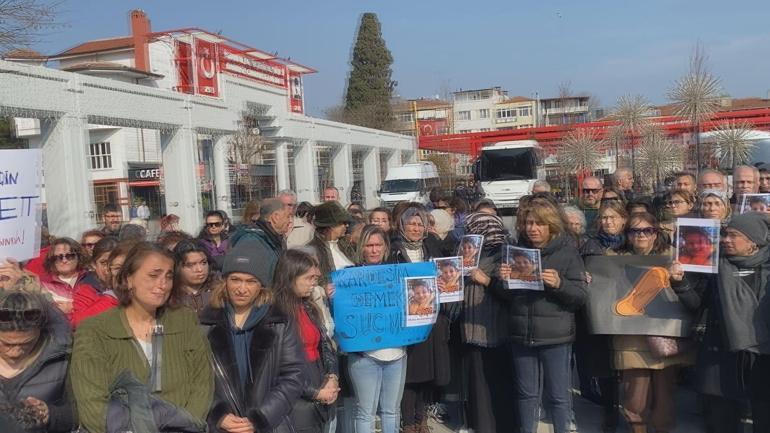 Kadıköyde bıçaklanarak hayatını kaybeden Ahmetin annesi: Adaleti sağlayana kadar bu dünyadan gitmeyeceğim