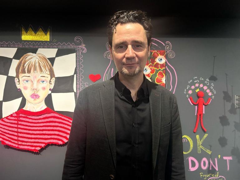 Sanat ve akademiyi buluşturan sergi: ‘Daimi Yolcu’