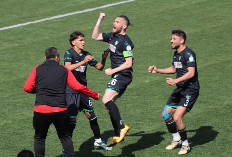 Denizlispor kazandığına sevinemedi, başkanla futbolcu krizi çıktı