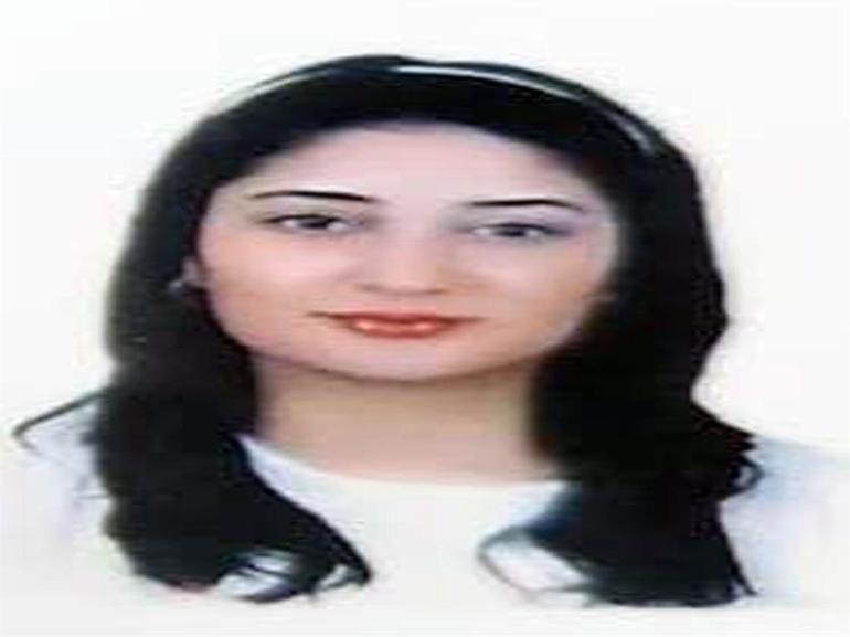 2 ay önce evlendiği hemşire eşini satırla öldürdü